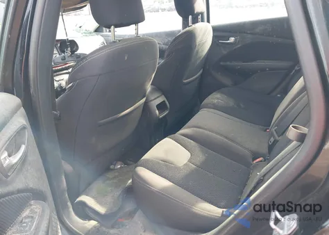 2015 Dodge Dart Sxt из США, поврежденный, VIN 1C3CDFBB8FD226828